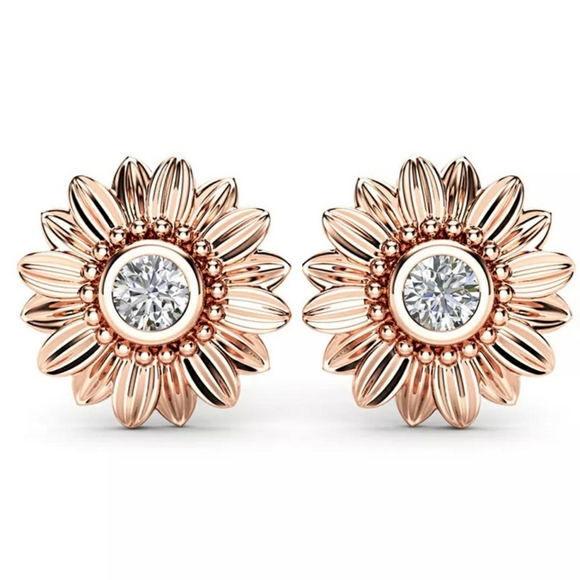 Jewelry - New Rose Gold Daisy Stud Earrings